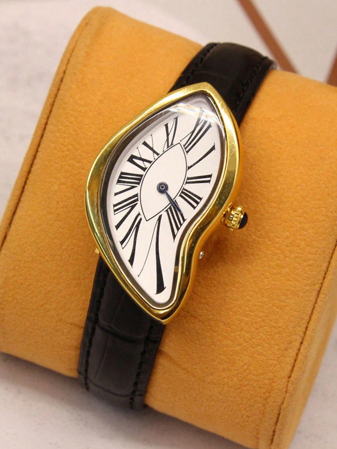 Creative Melt Luxury Watch for - Leather Watch Band Men incelemesi ve fiyatı