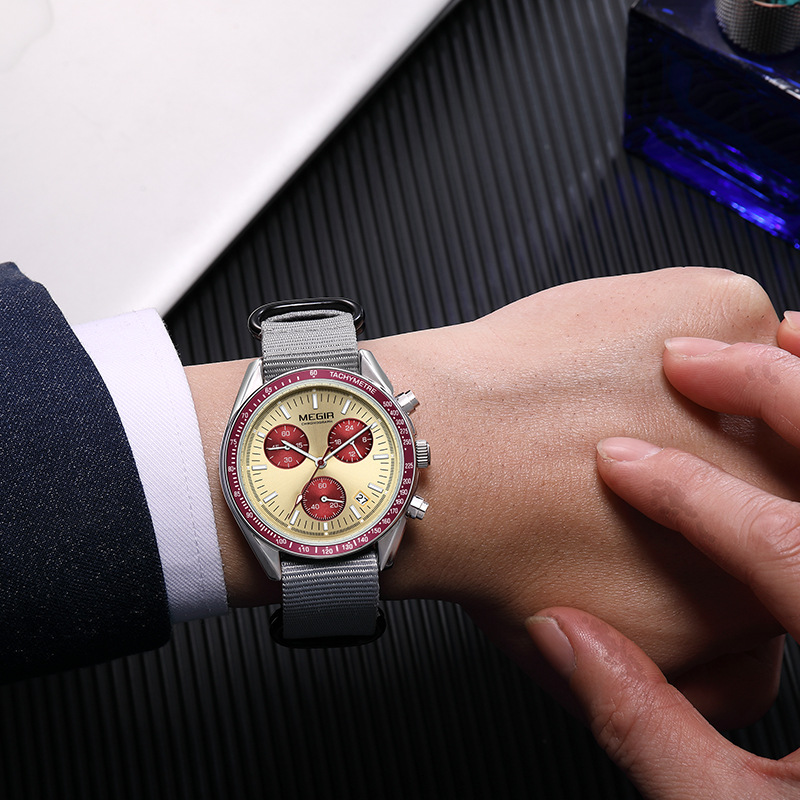 MEGIR 2247 New Luxury Men's Wa - Canvas Strap Watch incelemesi ve fiyatı