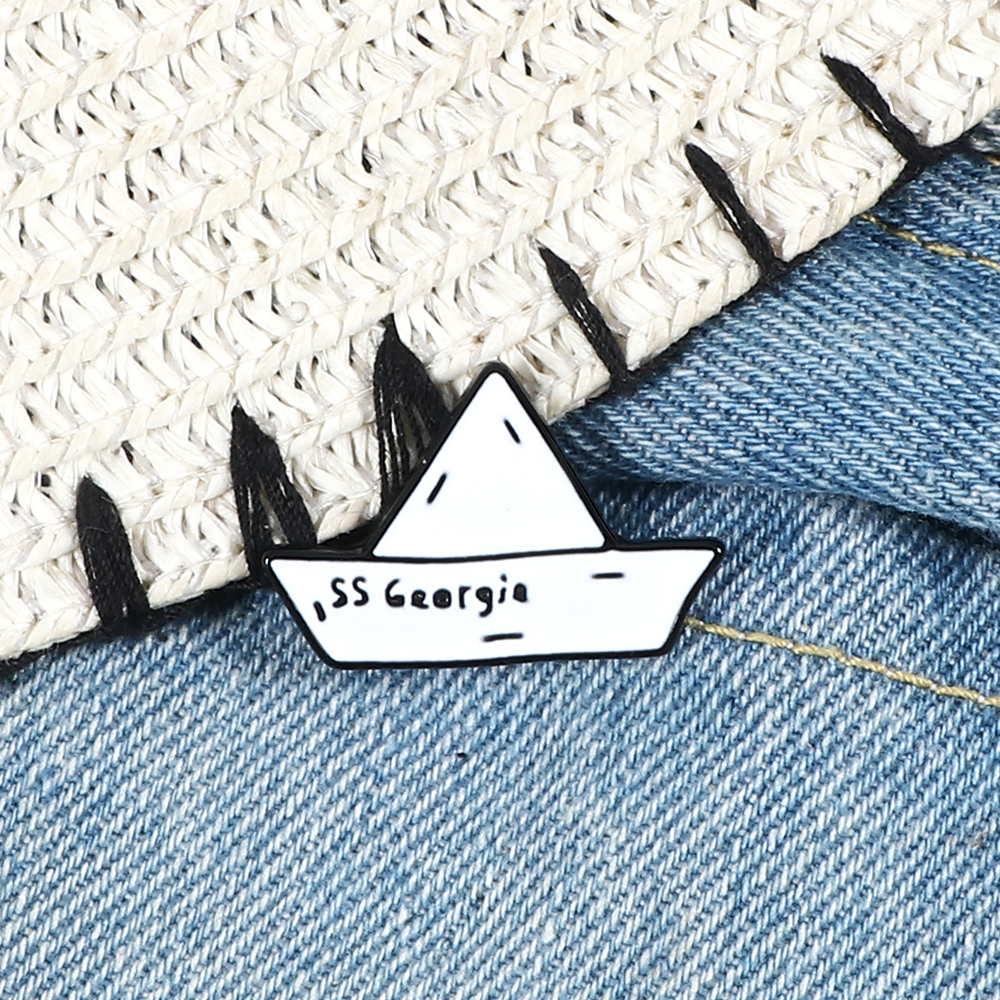 Paper Boat Enamel Pin SS Georg - Buckle Pin Ss incelemesi ve fiyatı